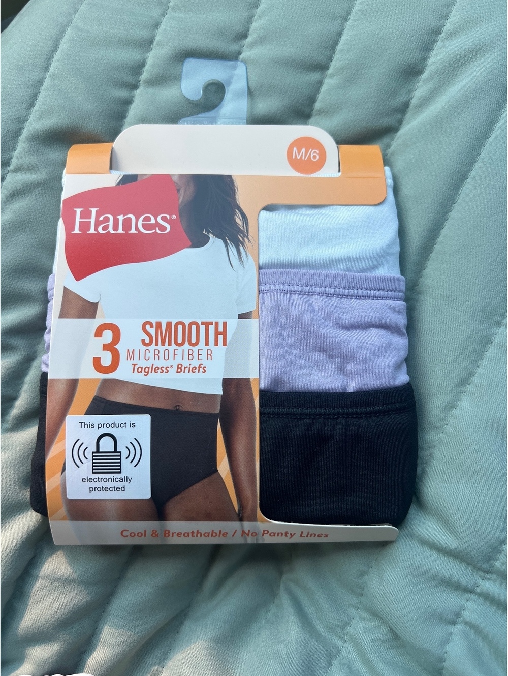 Hanes women’s 3-Pack Smooth Microfiber Tagless Briefs Size M